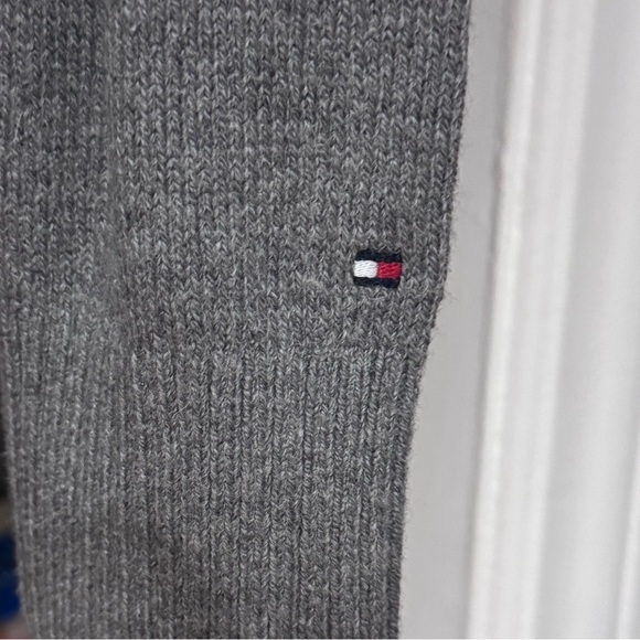 ✨ Cozy Tommy Hilfiger Women’s Sweater - Never Worn ✨ - Picture 13 of 15